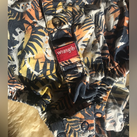 Wrangler Onesie - Picture 3 of 5